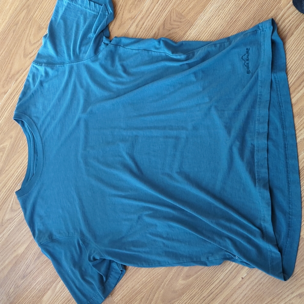 Eddie Bauer tshirt